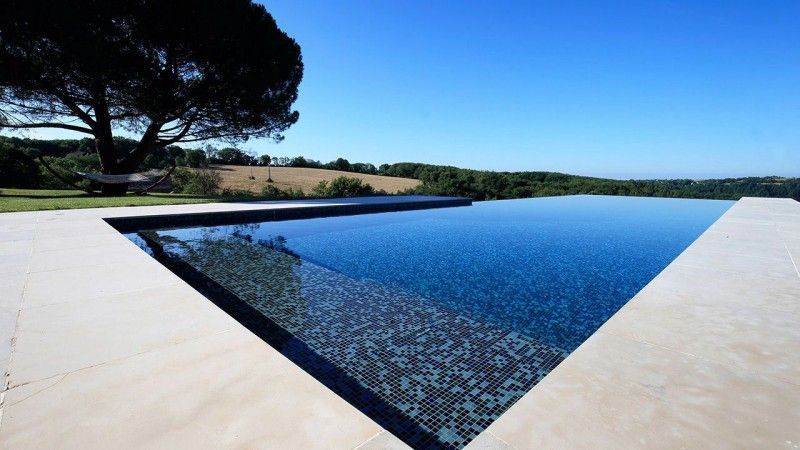 Piscine a debordement haut de Gamme avec l'Esprit Piscine