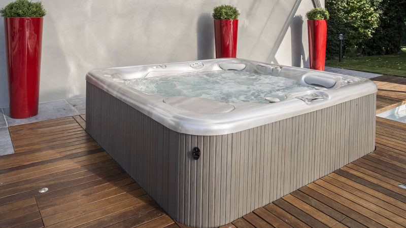 Spa portable / Spa sous abri : spa portable exterieur abri detente saison esprit piscine02